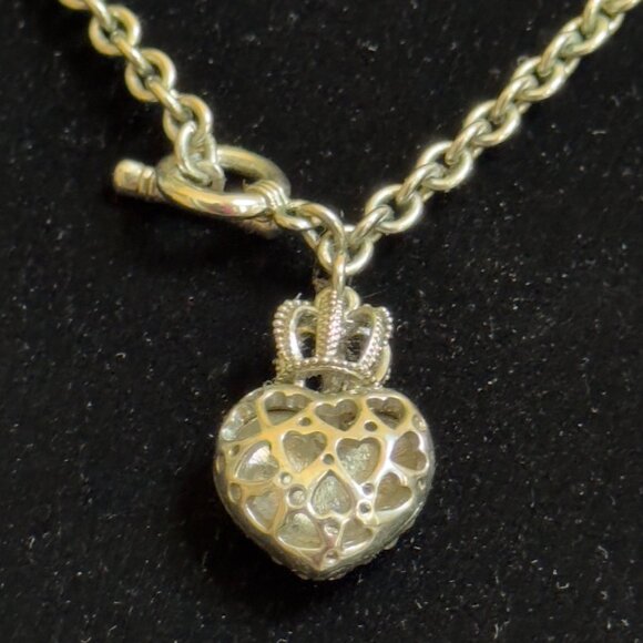 Juicy Couture Silver-Tone Crown Puff Heart Charm Necklace Toggle Closure Vintage - Picture 6 of 9